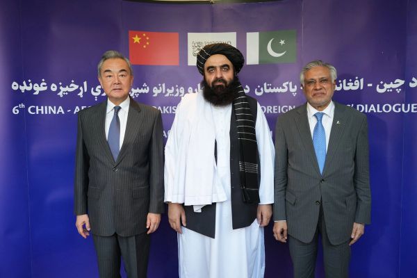 نماینده پیشین پاکستان به طالبان: دیگر جایی برای تیتیپی و اویغورها وجود ندارد