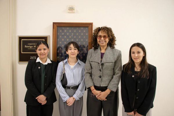 نماینده کانگرس میگوید حمایت فراحزبی از موضوع زنان افغان وجود دارد