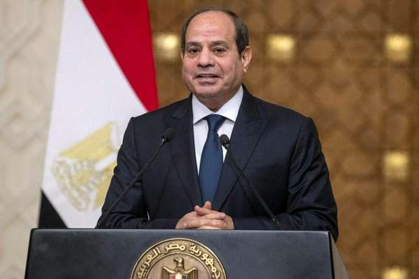 د مصر ولسمشر: د سعودي له پولو دفاع ته چمتو یو خو په یمن کې به پوځي عملیات ونه کړو