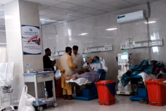 بسته ماندن مرز پاکستان جان بیماران نیازمند همودیالیز را به خطر انداخته است