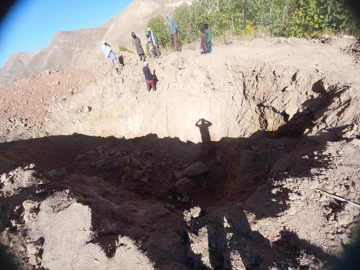 جنگجویان طالبان برای سومین روز پیاپی به کاوش غیرقانونی دو گور در بامیان ادامه دادند