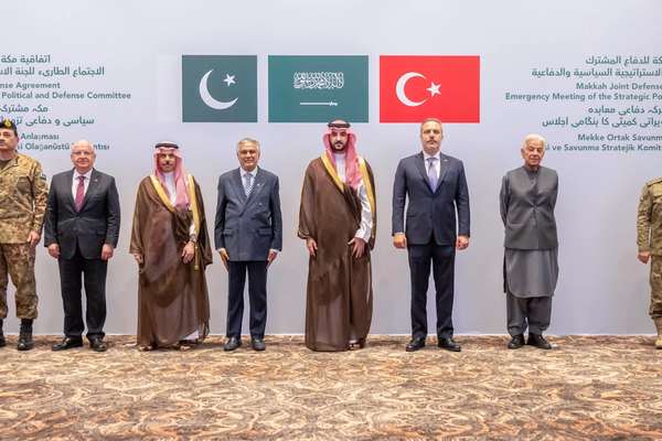 د سعودي د دفاع وزیر: د مکې ایتلاف پر سعودي د بریدونو د ګډ مخنیوي پرېکړه کړې
