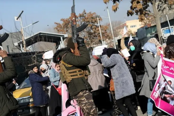 After Several Hours of Detention, Taliban Releases Afghan Women Protesters in Kabul