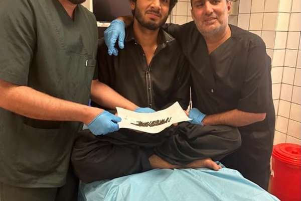 په سردار محمد داود خان روغتون کې ډاکټرانو د یوه ناروغ له معدې ۳۰ مېخونه اېستلي دي
