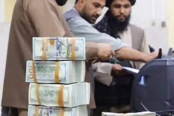 تحقيق جديد: تحويل نحو 1.4 مليار دولار من المساعدات لأفغانستان عبر قنوات سرية