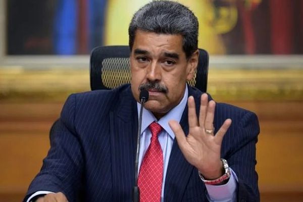 نیویارکپوسټ: امریکا دمګړی قطر ته د مادورو د جلاوطنۍ په اړه غور کوي