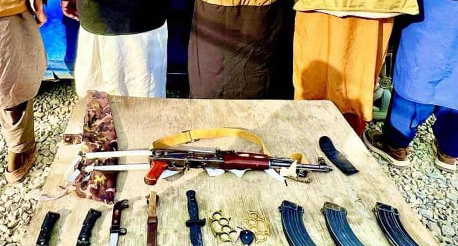 د طالبانو د کورنیو چارو وزارت: په ۷ولایتونو کې د بېلابېلو جرمونو په تړاو ۲۷کسان نیول شوي