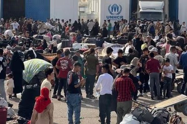 پرون له ایران او پاکستانه تر زرو ډېرې کډوالې کورنۍ افغانستان ته ستنې شوې