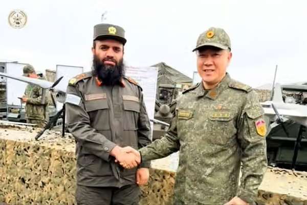 طالبانو او شمالي کوریا د پوځي همکاریو په اړه خبرې کړې دي