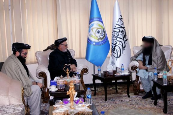 حقانی در دیدار وزیر صلح غنی: پیام صلح طالبان را به کسانی که از افغانستان رفتهاند برسانید