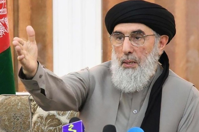 حکمتیار: د خاش ولسوالۍ د پېښو عاملین دې د شرعي احکامو له مخې محاکمه شي