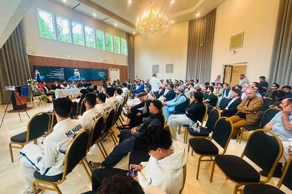 په ویرجینیا کې مېشتو افغانانو د شاپور ځدراڼ یاد غونډه او د فاتحې مراسم ترسره کړل