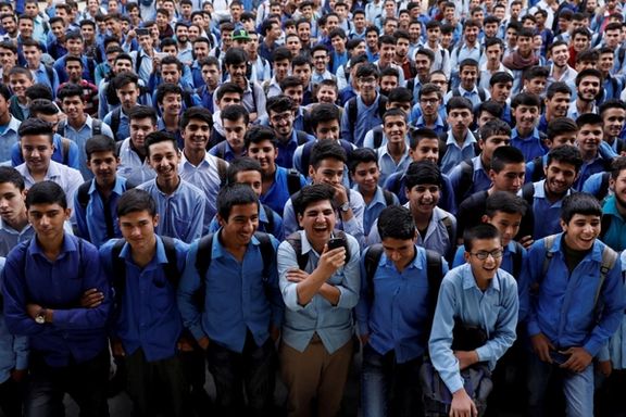 دانشآموزان یک مکتب پسرانه در کابل