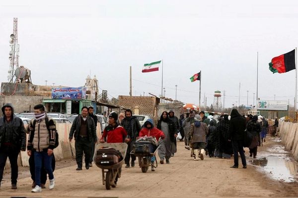 Over 9000 Afghans Deported From Iran In Single Day, Says Taliban