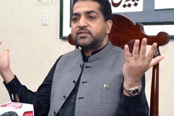 پاکستان میگوید یک عضو طالبان متهم به قتل دو نیروی امنیتی را دستگیر کرده است