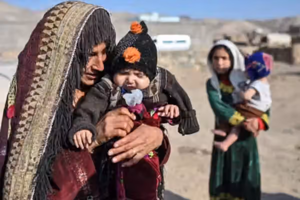 په افغانستان کې د روغتیايي خدمتونو کمښت د ماشومانو او مېندو ژوند له جدي ګواښ سره مخ کړی
