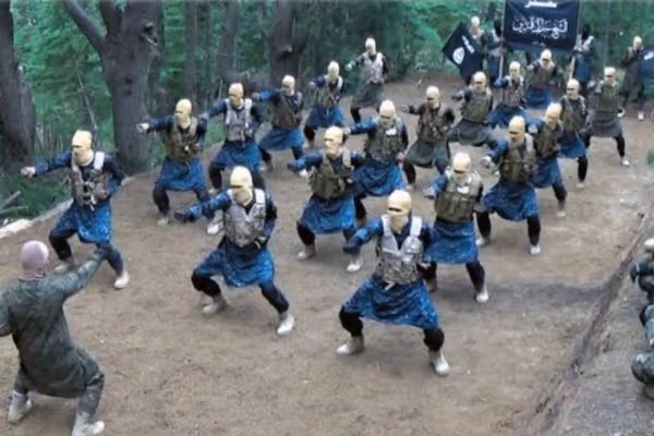 داعش در افغانستان برای کودکان زیر ۱۴ سال مدرسه انتحاری ساخته است