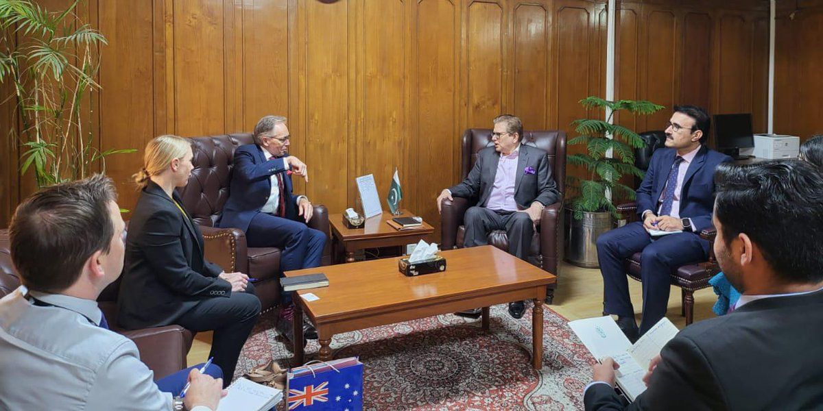 محمد صادق: پاکستان د افغانستان د امنیت ثبات لپاره خپل رول ته چمتو دی