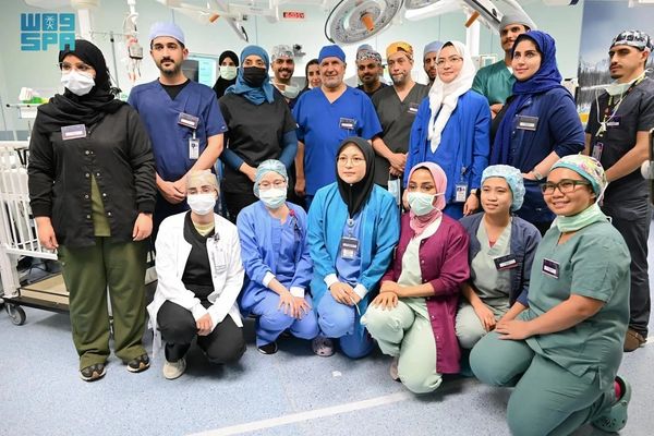 السعودية تنجح في فصل التوأم السوريتين الملتصقتين سيلين وإيلين