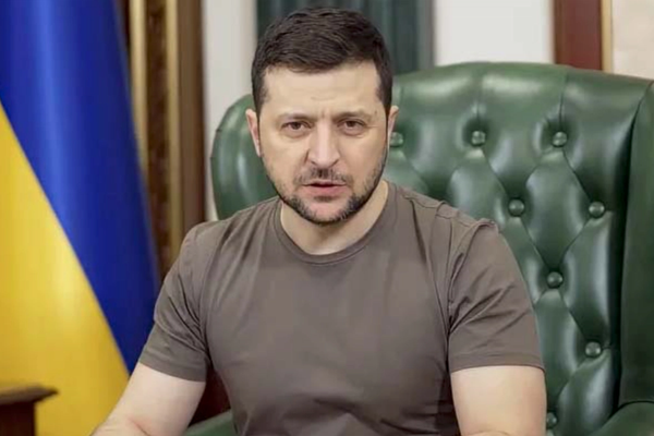 د اوکراین ولسشمر: پوتين درېيمه نړۍواله جګړه پيل کړې ده