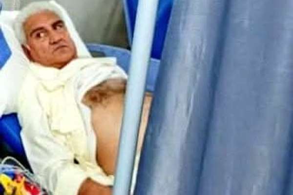 شاهمحمود قریشی به شفاخانه منتقل شد