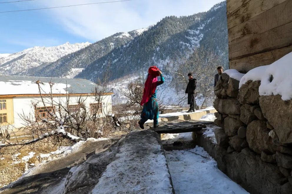 مقتل 14 شخصاً جرّاء تساقط الثلوج والأمطار في أفغانستان