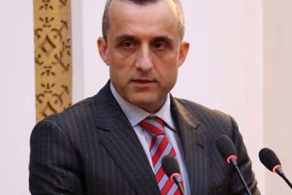 امرالله صالح میگوید امریکا با معامله با طالبان روایت ضدتروریسم را تضعیف کرده است