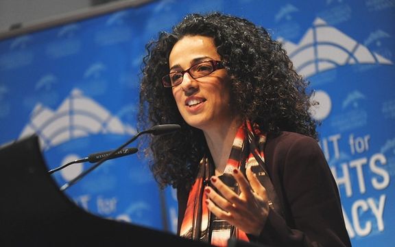 مسیح علینژاد: زنان افغانستان در حمایت از مهسا امینی به خیابان رفتند، ما هم حمایتشان کنیم