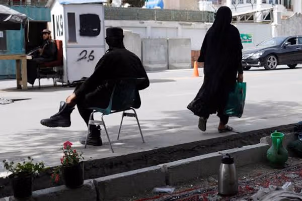 حبیبالرحمن حکمتیار: طالبان تصور میکند خداوند به زنان دستور داده فوتبال تماشا نکنند