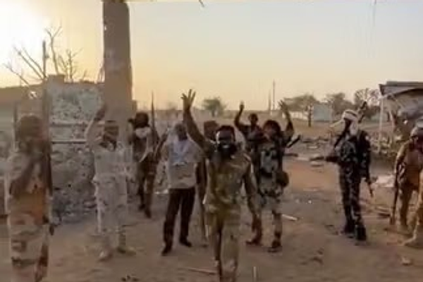 د سوډان په یوه بازار د بېپیلوټه الوتکې په برید کې ۱۰ کسان وژل شوي