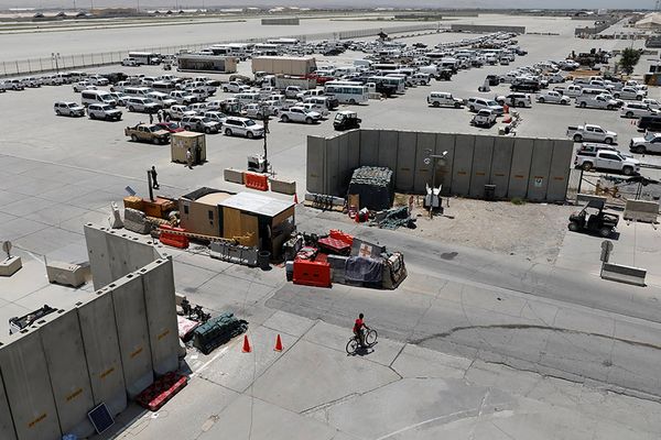 والاستریت ژورنال: امریکا گفتگو با طالبان برای بازگشت به بگرام را آغاز کرده است