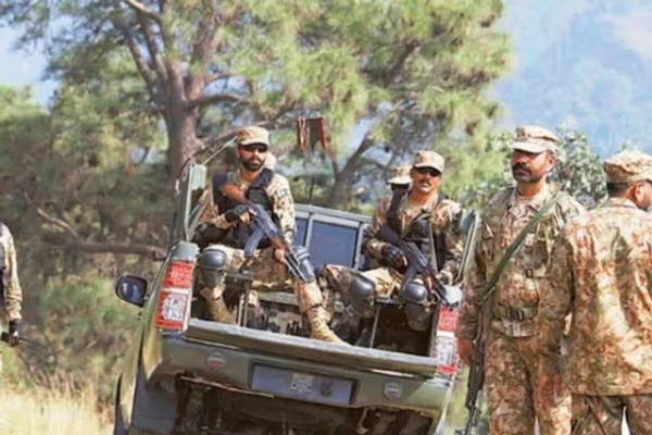 په پښتونخوا کې د پاکستاني ځواکونو په دوو جلا عملیاتو کې ۱۵ وسلهوال وژل شوي دي