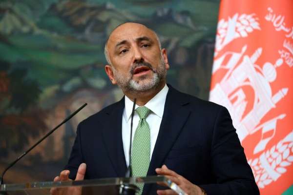 حنیف اتمر: طالبان باید د خلکو بنسټیز حقوق او د نجونو حقونه په جدي توګه خوندي کړي