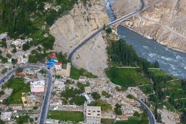 طالبانو پنجشیر کې د سړک جوړونې د دو سترو پروژو د پلې کېدو خبر ورکړی