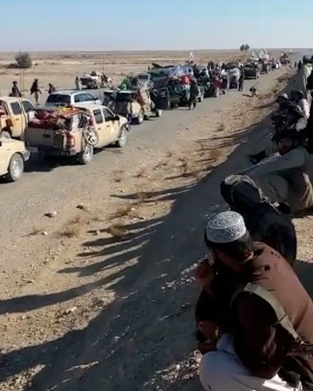 اختلاف میان گروهی؛ صد‌ها تن از طالبان قندهاری به دلیل نارضایتی از هلمند خارج شدند