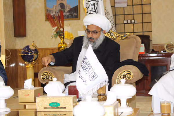 په هرات کې د طالبانو والي له دیني عالمانو سره په ناسته کې د «شریعت» پر پلي کېدو ټینګار کړی