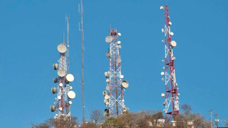 رهبر طالبان 'خواستار محدود شدن اینترنت' در افغانستان است