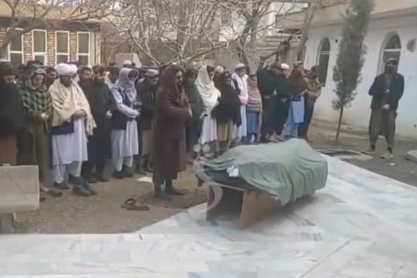 د داعش د برید قرباني؛ طالبانو په کابل کې د وژل شوي چینایي وګړي د جنازې لمونځ ادا کړ