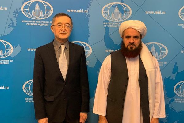 د طالبانو سفیر د پوتین له استازي سره په شانګهای سازمان کې د افغانستان پر رول غږېدلی