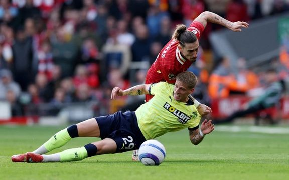 لیورپول ۳-۱ ساوتهمپتون؛ سرخپوشان آنفیلد یک گام دیگر به جام قهرمانی نزدیک شدند