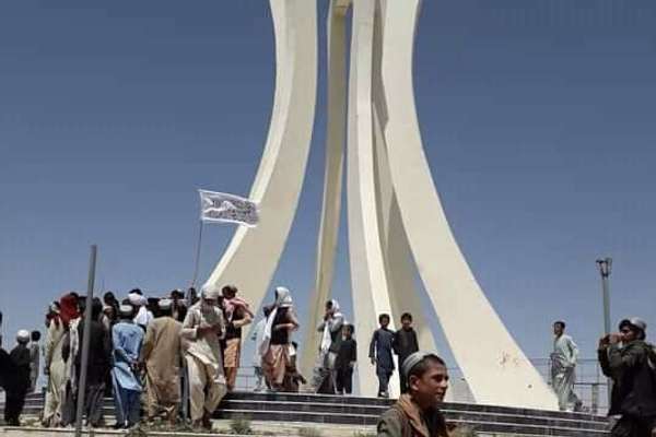 طالبان ۱۴ نفر را در کابل و زابل شلاق زد