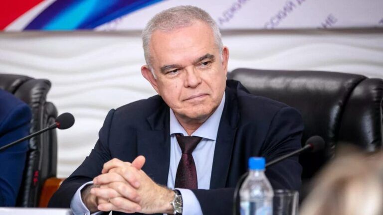 د روسیې سفیر: د افغانستان ناامنه وضعیت د مسکو او دوشنبې پوځي همکارۍ لا مهمې کړي