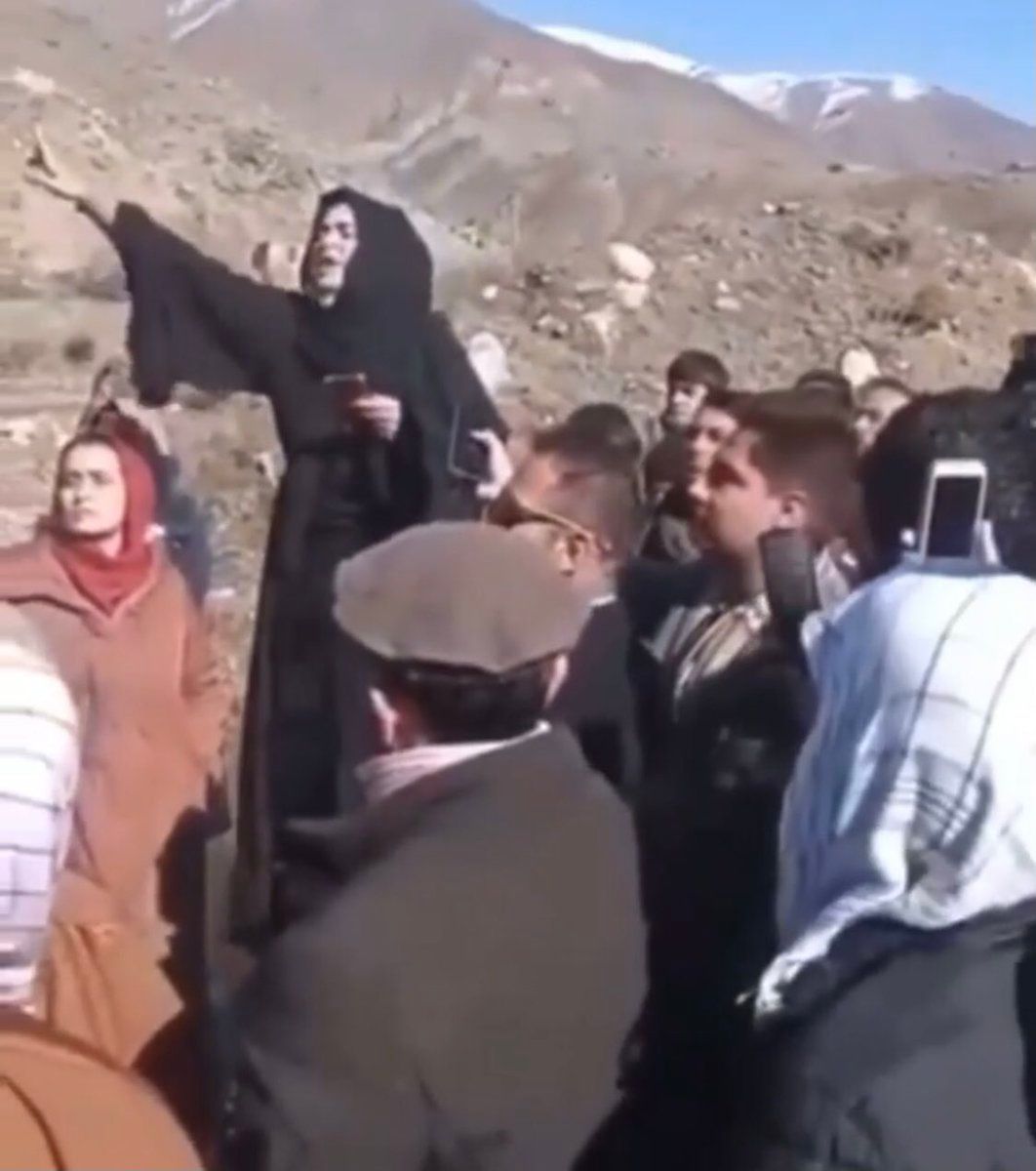 فرهاد دریا در همراهی با معترضان در پنجشیر؛ هر ظلمی را پایانی است، با افتخار پنجشیری می‌شوم