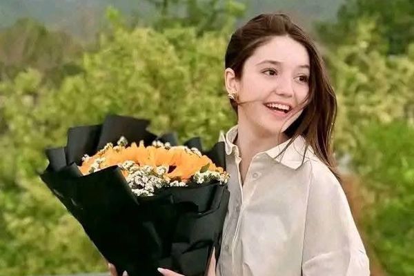 په اسلاماباد کې پېژندل شوې ټيک ټاکره ثناء یوسف په ډزو سره وژل شوې ده