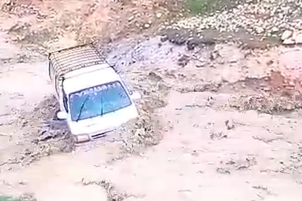 تلفات ناشی از حوادث طبیعی در افغانستان به حدود ۱۵۰ نفر افزایش یافت