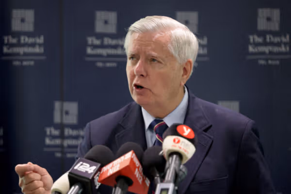 سناتور لینډسي ګراهام: د ټرمپ د داووس وینا له کېنېډي وروسته تر ټولو اغېزمنه وینا وه