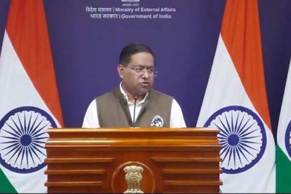 هند خپلو وګړو ته د روسيې په پوځ کې د شاملېدو په تړاو خبرداری ورکړی