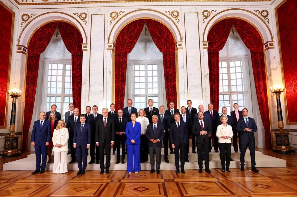 اروپا وام ۱۴۰ میلیارد یورویی به اوکراین از دارایی‌های مسدودشده روسیه را بررسی می‌کند