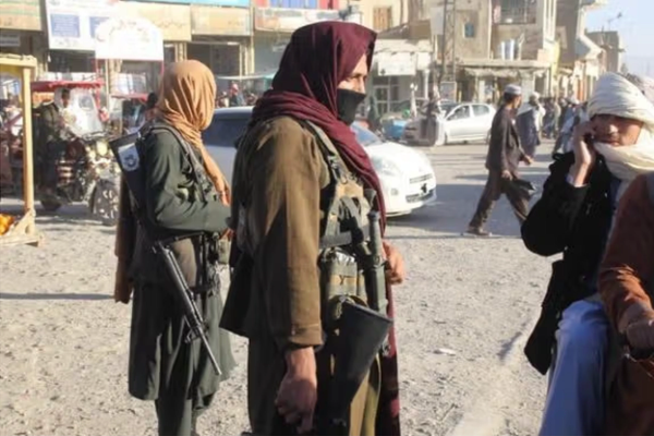 Taliban Ban Night-Time Use Of Smartphones In Spin Boldak