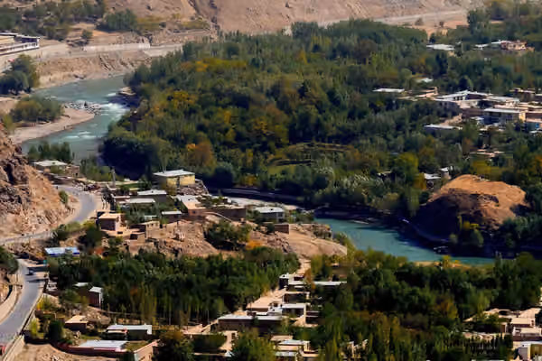ازادۍ جبهه: د بدخشان په زېباک ولسوالۍ کې د طالبانو موټر له په نښه کېدو وروسته درې ته ولوېد